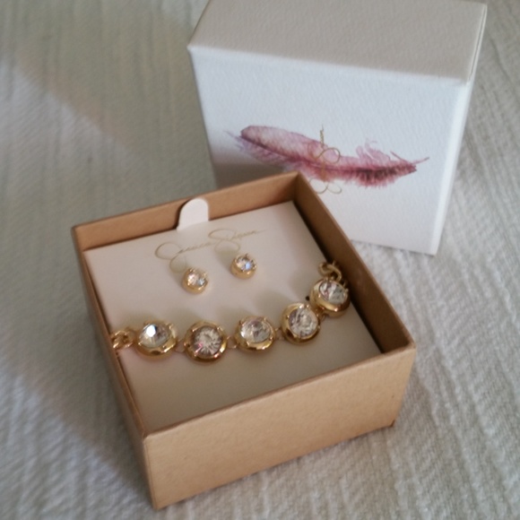 Jessica Simpson Jewelry - Jessica Simpson 2 piece set, Bracelet and earrings NWT
